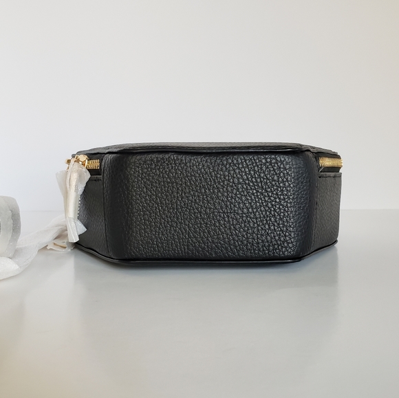 COACH | Hexagonal Crossbody Purse - Picture 9 of 16